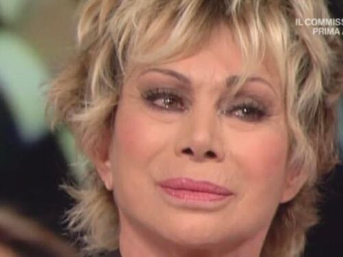 "Una ferita inguaribile". Carmen Russo in lacrime perché...