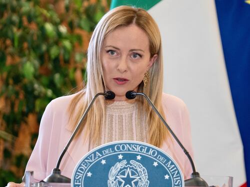 Meloni andrà a Caivano: “Offriremo sicurezza alla popolazione, no a zone franche”