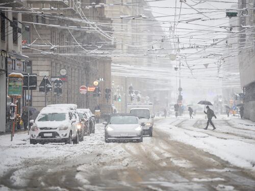 Maltempo e neve, il freddo artico congela il Centro-Sud: allerta in Sardegna