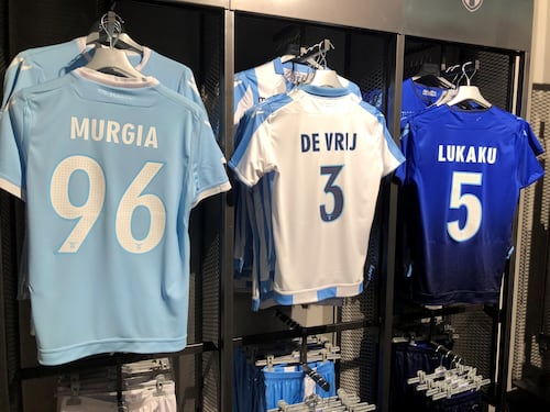 Lazio, mille tifosi al Macron Store per l'inaugurazione