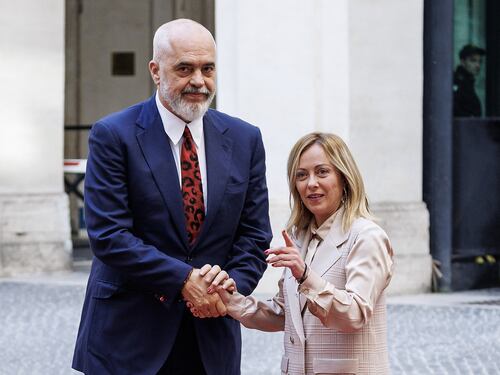 Emergenza migranti, Giorgia Meloni annuncia centri italiani in Albania