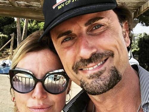 Toninelli in vacanza, è bufera