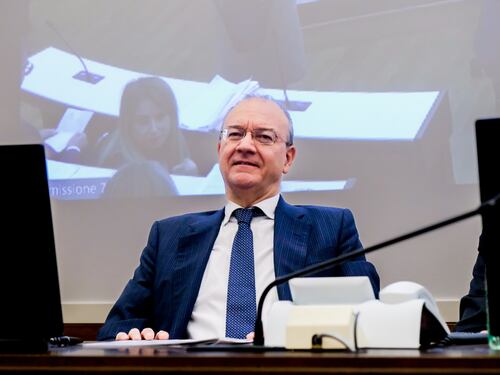 “Istruzione senza merito”. Ma alla Camera crolla l'ultima trincea a sinistra