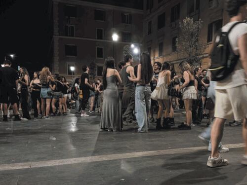 Alcol a fiumi e violenza: notti fuori controllo a San Lorenzo