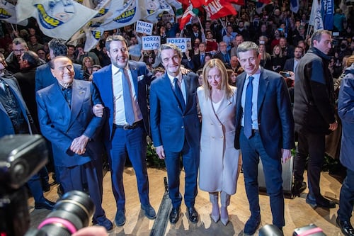 Elezioni regionali, leader del centrodestra ancora uniti sul palco