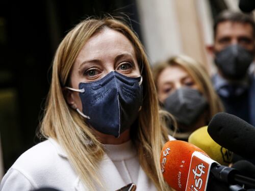 Quirinale, anche Giorgia Meloni plaude al discorso di Mattarella: "La bacchettata a Draghi sul Parlamento"