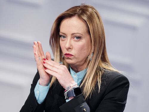 La furia di Meloni contro Forza Italia e centristi: "Tradimento, i nostri italiani non meritano queste cose"