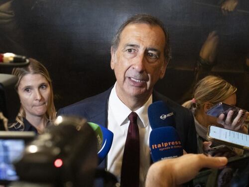 Malpensa intitolato a Berlusconi, Beppe Sala deraglia: "Tempi barbari". Salvini lo liquida così