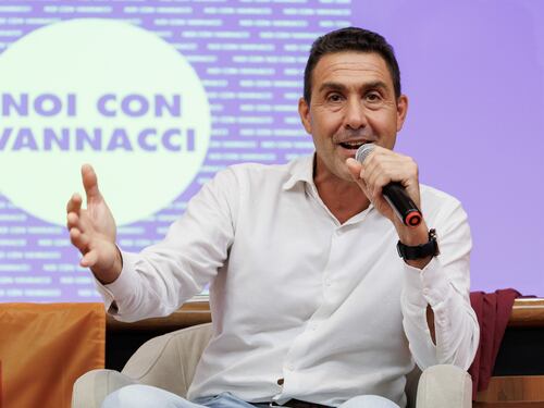 Sondaggio su Vannacci, Vassallo smaschera la grande bugia della sinistra sui dati