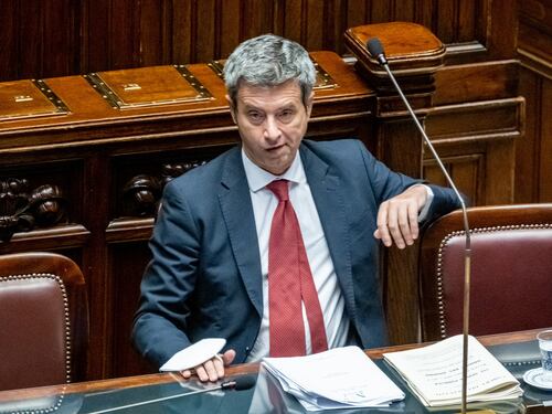 Mancano lavoratori, la ricetta di Orlando: "Politiche migratorie più permissive"