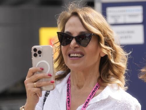 Ballando con le stelle, Barbara D'Urso scende in pista. La frecciata social di Lucarelli