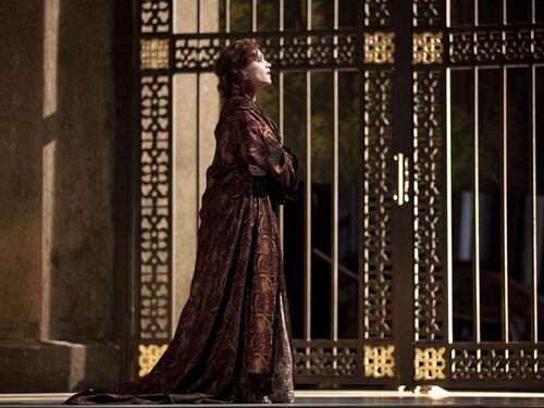 La Traviata di Ozpetek conquista Hong Kong