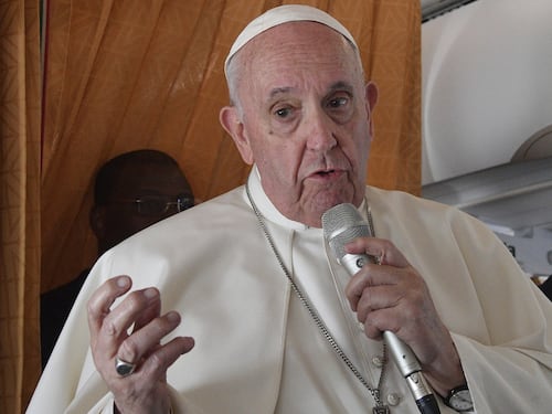 Papa Francesco: "L'aborto è un omicidio con un sicario. La vita va rispettata"