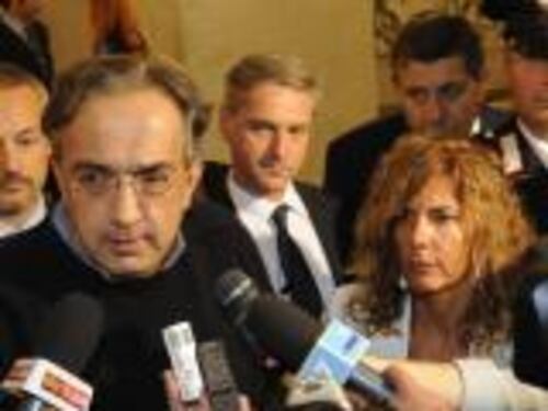 Uno schiaffo a partiti e Confindustria
