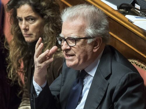 Pd a rischio scissione. Zanda lascia il comitato e Castagnetti guida la rivolta dei Popolari