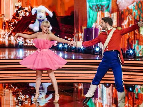 Ballando Con Le Stelle, il gesto di Arisa con Vito Coppola infiamma la giuria: interviene pure Milly Carlucci