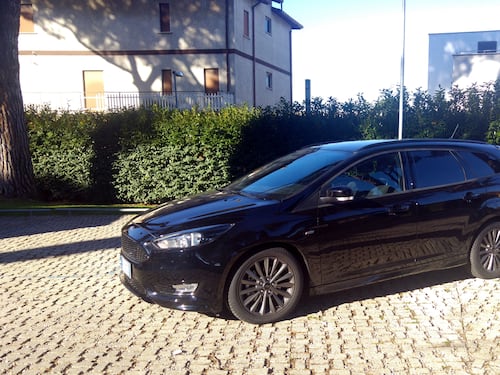Ford Focus Wagon St Line, spazio e brio
