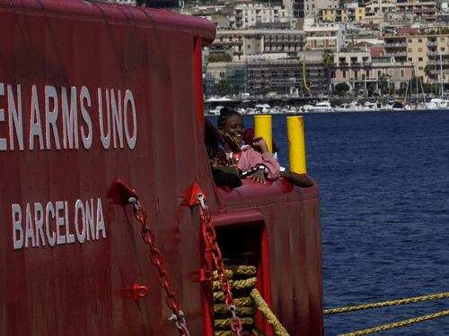Migranti, stangata per Open Arms: multa e fermo amministrativo