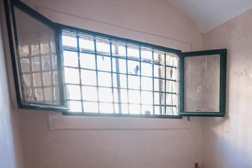 Trani, chi sono i due evasi dal carcere: accusati di rapina a mano armata e furto