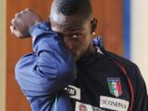 Ancora guai per Mario Balotelli Sequestrata la Maserati nuova di zecca