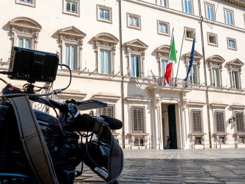 Decreto flussi, come cambia l'immigrazione regolare: le misure del governo
