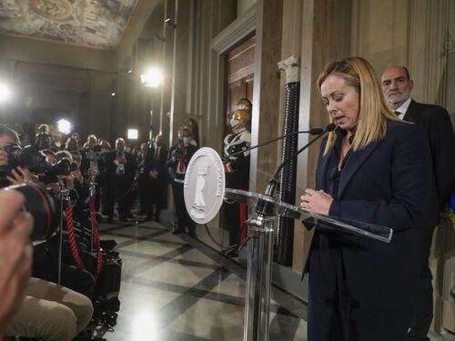 Governo Giorgia Meloni, la prima donna premier con una squadra di 24 ministri