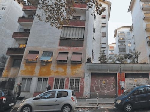 Roma, ecco la banda delle rom che occupa le case nell'indifferenza delle istituzioni