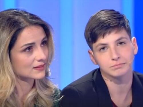 C'è Posta Per Te, Maria De Filippi demolisce la mamma anti-gay: non siamo nel Medioevo