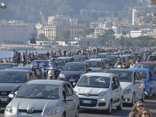 Il Governo vuole mandare l'esercito a Napoli