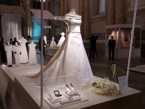 Regine e principesse, Stoccolma mette in mostra gli abiti da sposa più belli