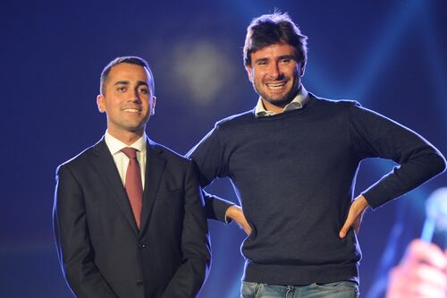 Clamorosa rivolta grillina contro Di Maio e Dibba