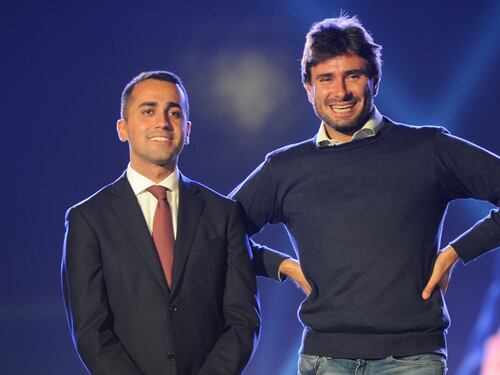 Clamorosa rivolta grillina contro Di Maio e Dibba