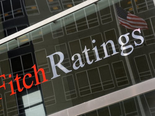 Fitch alza il rating dell'Italia a BBB: crescita robusta e pil come nel pre-Covid