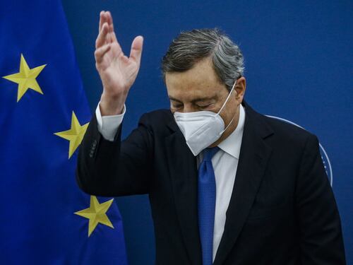 Draghi chiama Landini, cosa gli dice dopo l'assalto no green pass