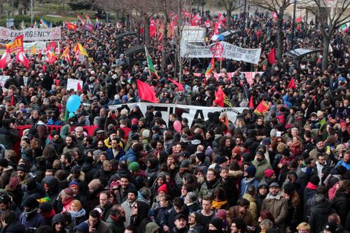 La rivolta contro gli slogan choc a Macerata: "La Boldrini condanni i cori"