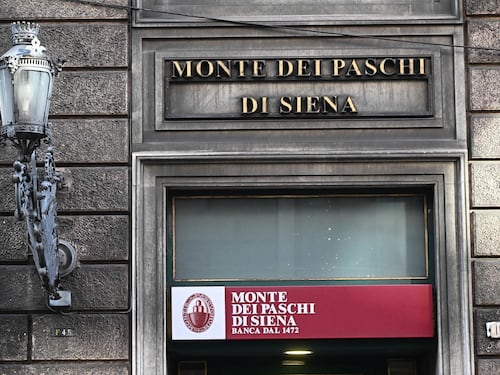 Mps lancia un’offerta di scambio totalitaria su Mediobanca per 13,3 miliardi