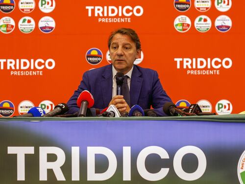 Tridico verso l'addio alla Calabria: preferisce i soldi di Bruxelles
