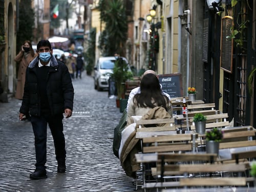 Ristoranti, palestre e cinema, ecco la bozza delle riaperture