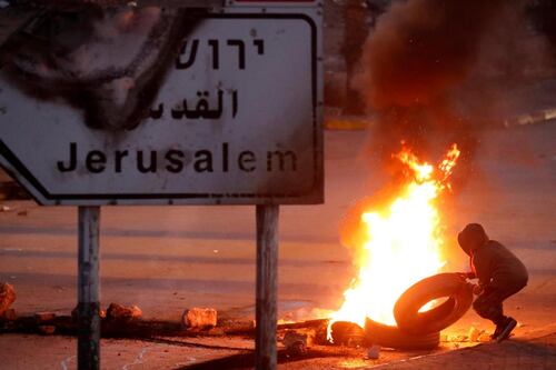 Raid su Gaza, altri due morti. All'Onu il no dell'Italia a Gerusalemme capitale