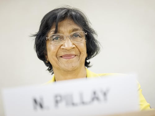 Nobel per la Pace a Pillay, critica furiosa di Israele: “Goebbels starà applaudendo dall’inferno”