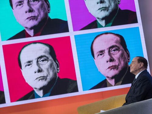 Berlusconi ha un'idea: Draghi premier