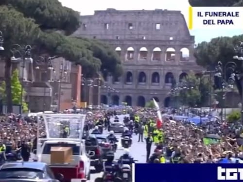 Ascolti tv, gli Amici di De Filippi dominano. Tg1 da record per i funerali del Papa