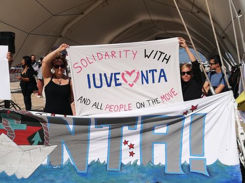 Le Ong chiedono soldi all'Italia: "Risarciteci i danni"