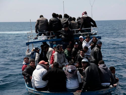 La polizia di Siracusa arresta 4 egiziani-scafisti