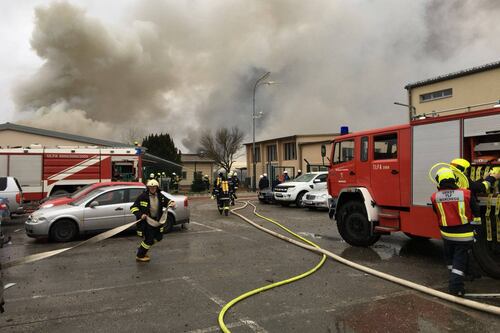 Austria, esplode impianto di gas: un morto e decine di feriti. Interrotto il flusso Russia-Italia