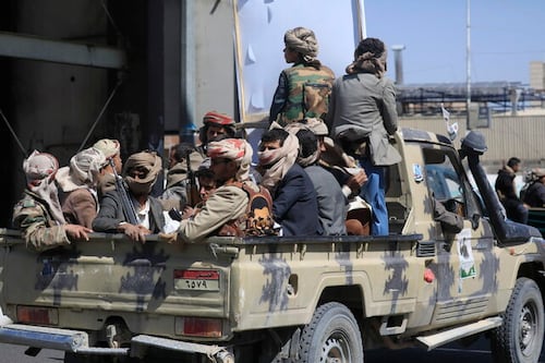 Arabia Saudita, strage all’aeroporto di Riad: 12 morti e 309 feriti. Terrore Houthi con i missili