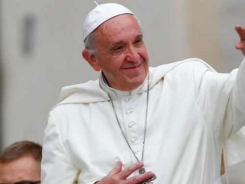 Papa Francesco ai giovani: "Siate rivoluzionari, sposatevi"