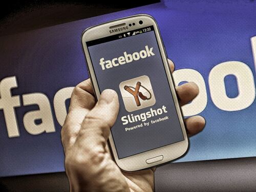 Facebook lancia Slingshot, la piattaforma "anti Snapchat"