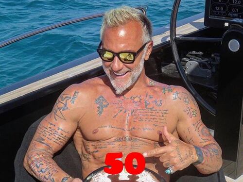 Ai guai finanziari Gianluca Vacchi risponde cantando Jovanotti