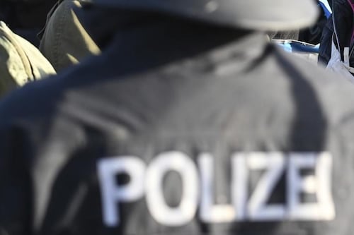 Amburgo, armato con ostaggio paralizza lo scalo per 18 ore: arrestato